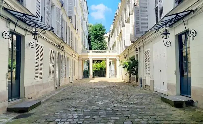 Les Beaux Arts - Sublime - Voyage Dans Le Temps Παρίσι